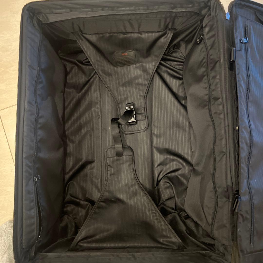 TUMI 正規品トュミ ブラウン　大型108L キャリーケース7泊〜