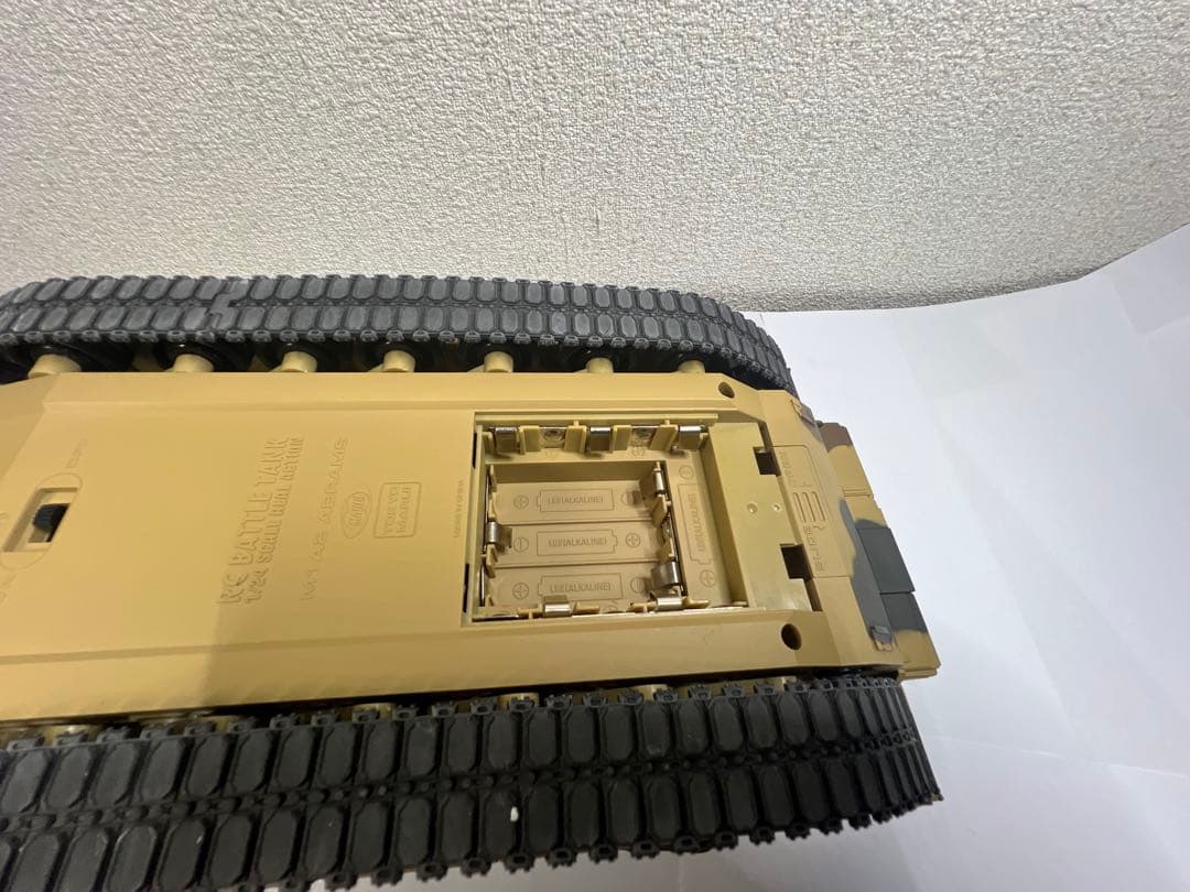 東京マルイ　1/24 RCバトルタンク　迷彩M1A2ABRAMS