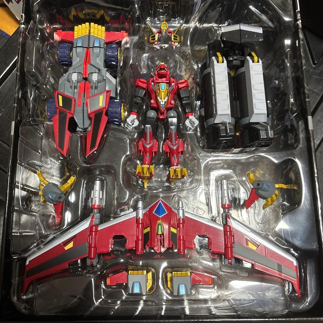 合体竜人DXダイナゼノン　グリッドナイト&ゴルドバーンセット　カイゼルグリッド