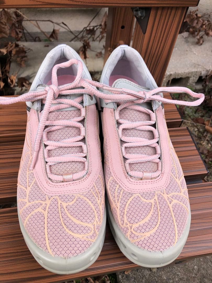 376番 新品ecco ゴルフシューズピンク/グレー23.5cm ソフトスパイク