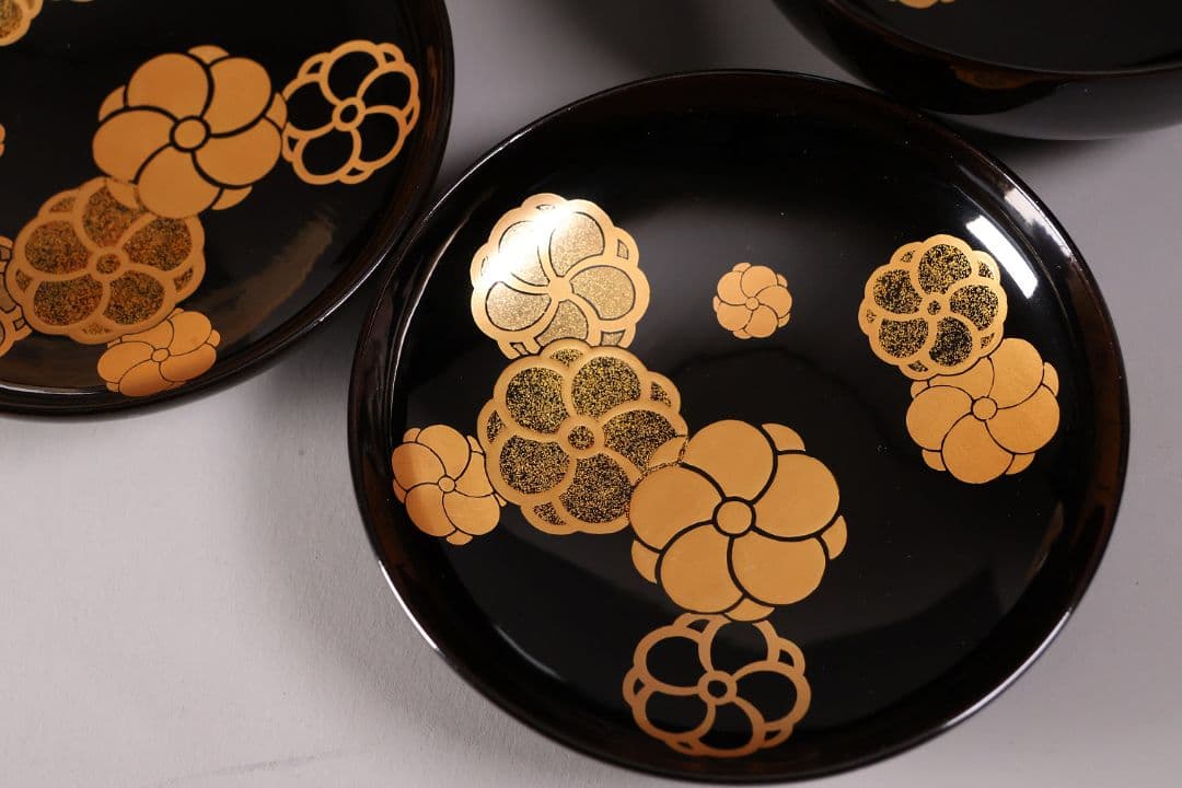 漆芸 木製漆器 捻り梅 金蒔絵 黒塗 御椀 二客 茶懐石道具【MA774】