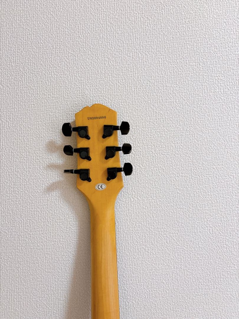 。Epiphone エピフォン ギター　エレキギター　弦楽器　一部欠損あり