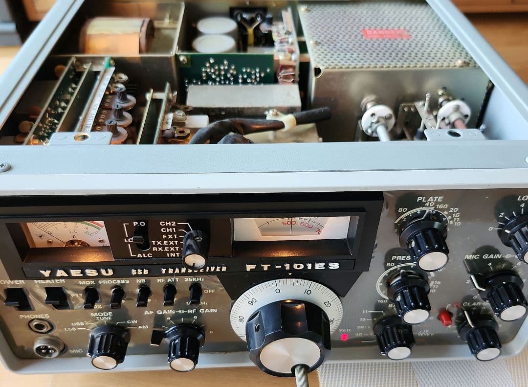 YAESU FT-101ES SSBトランシーバー【ジャンク】おまけ有