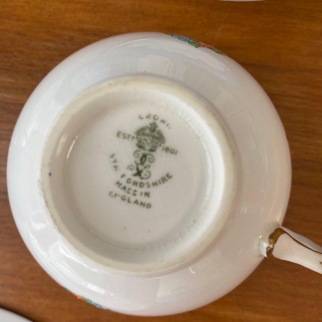 クラウンスタッフォードシャー ティーセット　カップ　ソーサー　プレート　3客