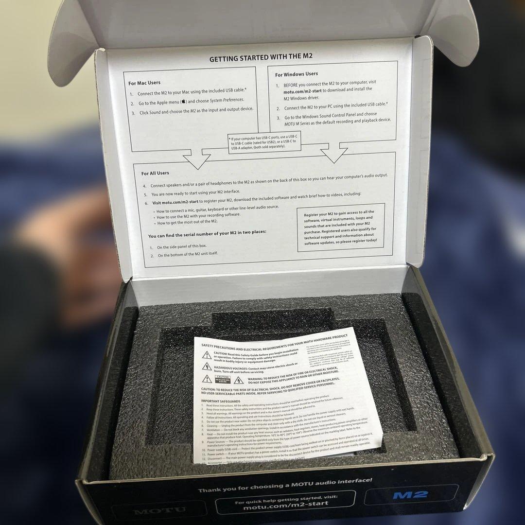 MOTU M2 オーディオインターフェイス & SONY モニターヘッドホン