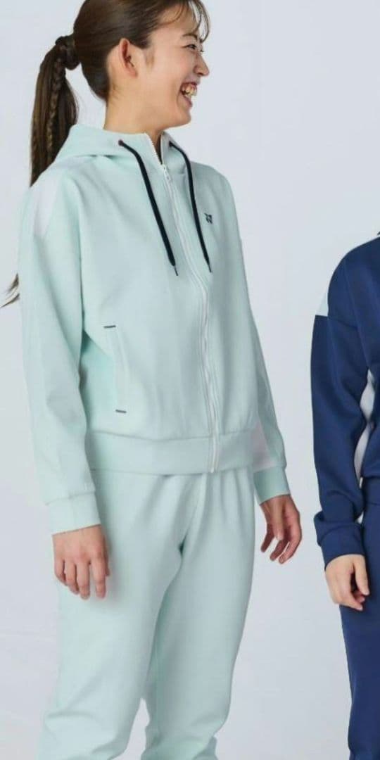 【限定品】YONEX スウェット上下セット　レディース