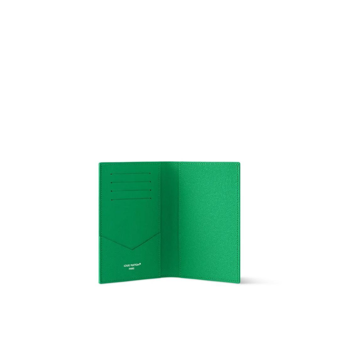 【新品未使用】Louis Vuitton パスポートケース M14875