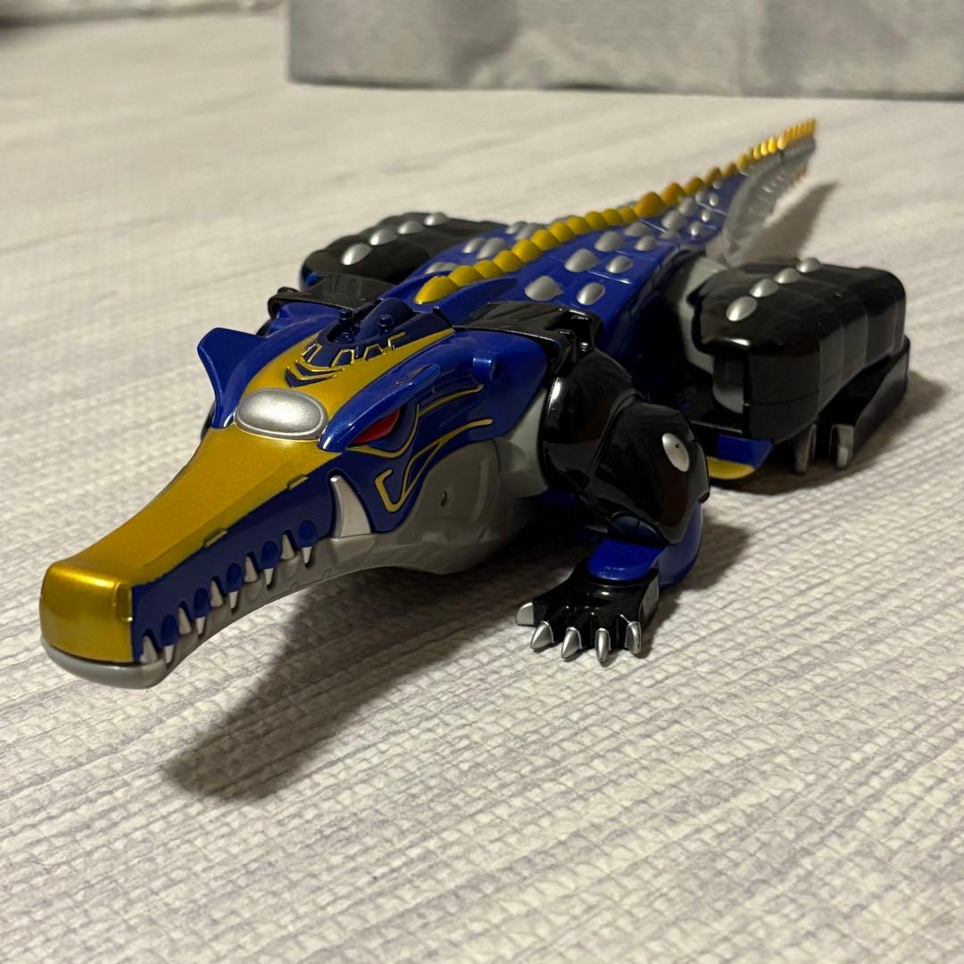 DX超合金　ガオハンター　特別版　ガオリゲーターブルーバージョン　ガオレンジャー