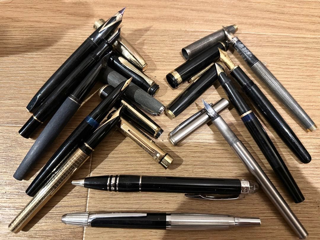 万年筆　まとめ　33本　ペン先金製　モンブラン等