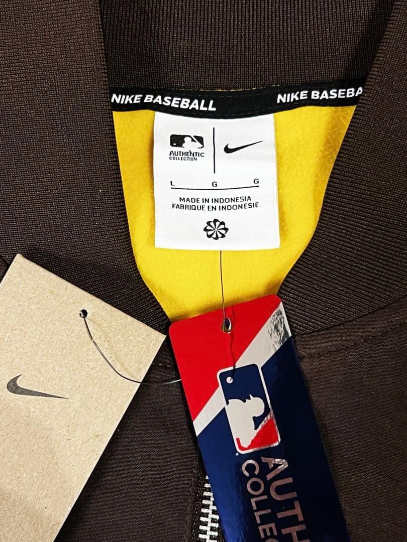 ナイキ サンディエゴパドレス ボンバージャケット サイズL 新品タグ付