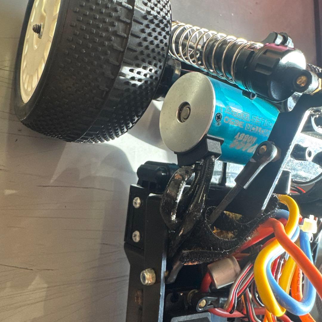 グラスホッパー2改造品プラス中華製ブラシレスバギー