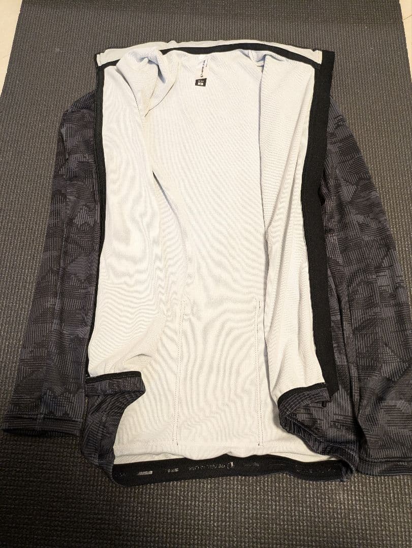 パールイズミ　イグナイト ロングスリーブ ジャージMサイズ