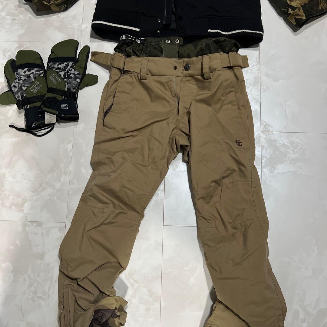 エスティボ　スノーボードフェア上下