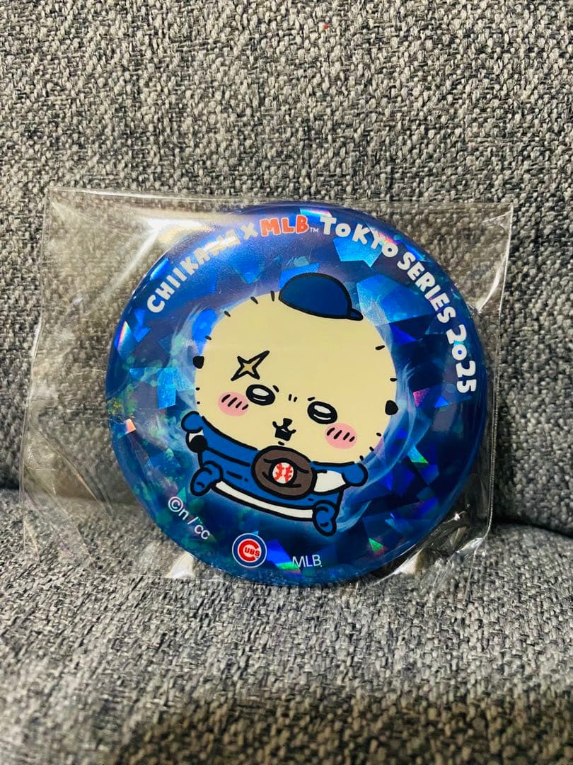 ちいかわ　MLB TOKYO SELIES ホログラム缶バッジ　全11種コンプ