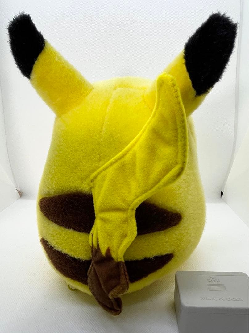 初代 ピカチュウ ぬいぐるみ　おしゃべり機能付き！　TOMY