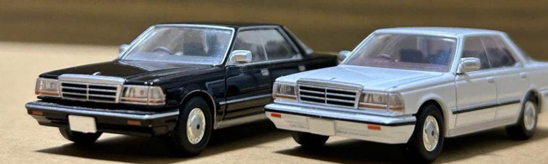 トミカリミテッドヴィンテージネオ ニッサン グロリア V30ターボ 2台セット