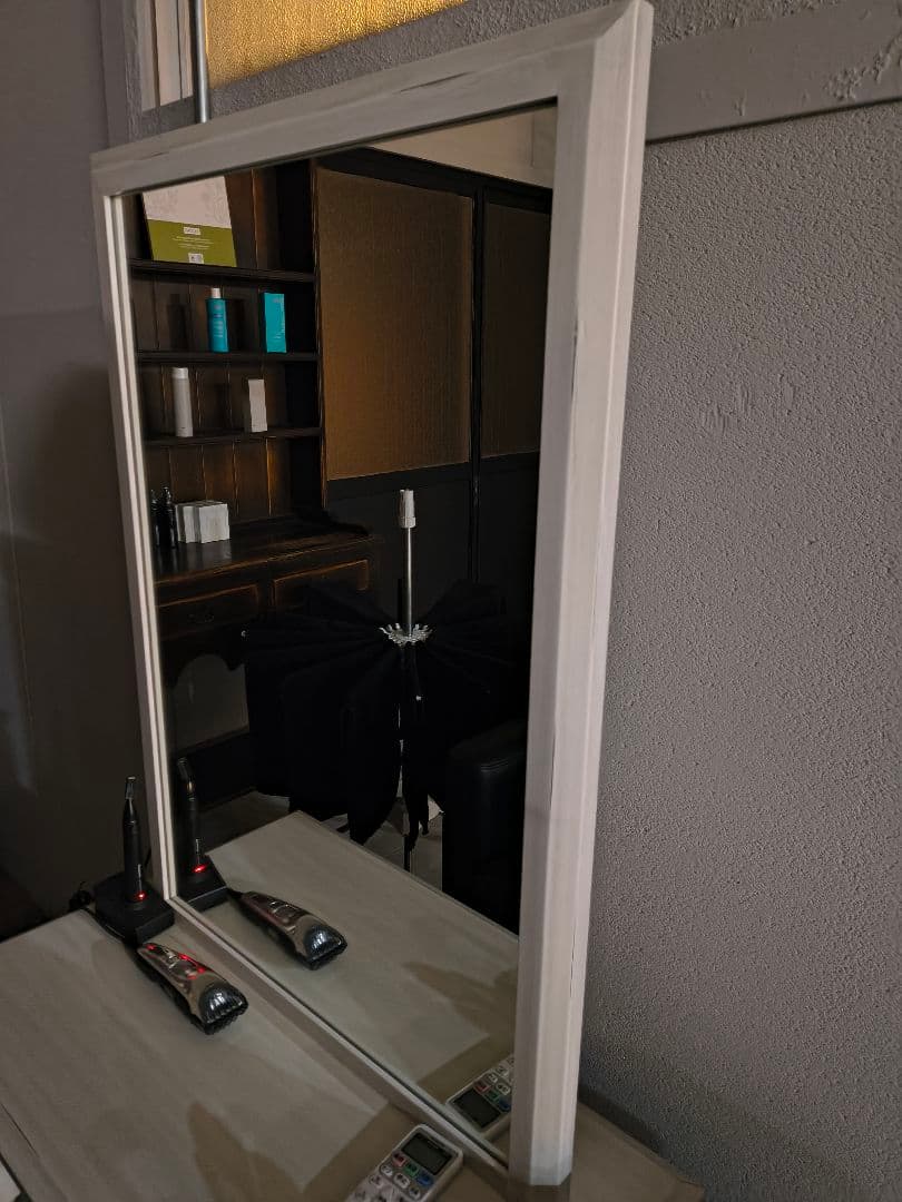 美容院　ドレッサー　セット面　鏡　ミラー　ヘアサロン