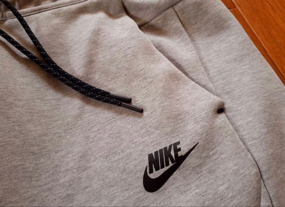 Nike テックセットアップM