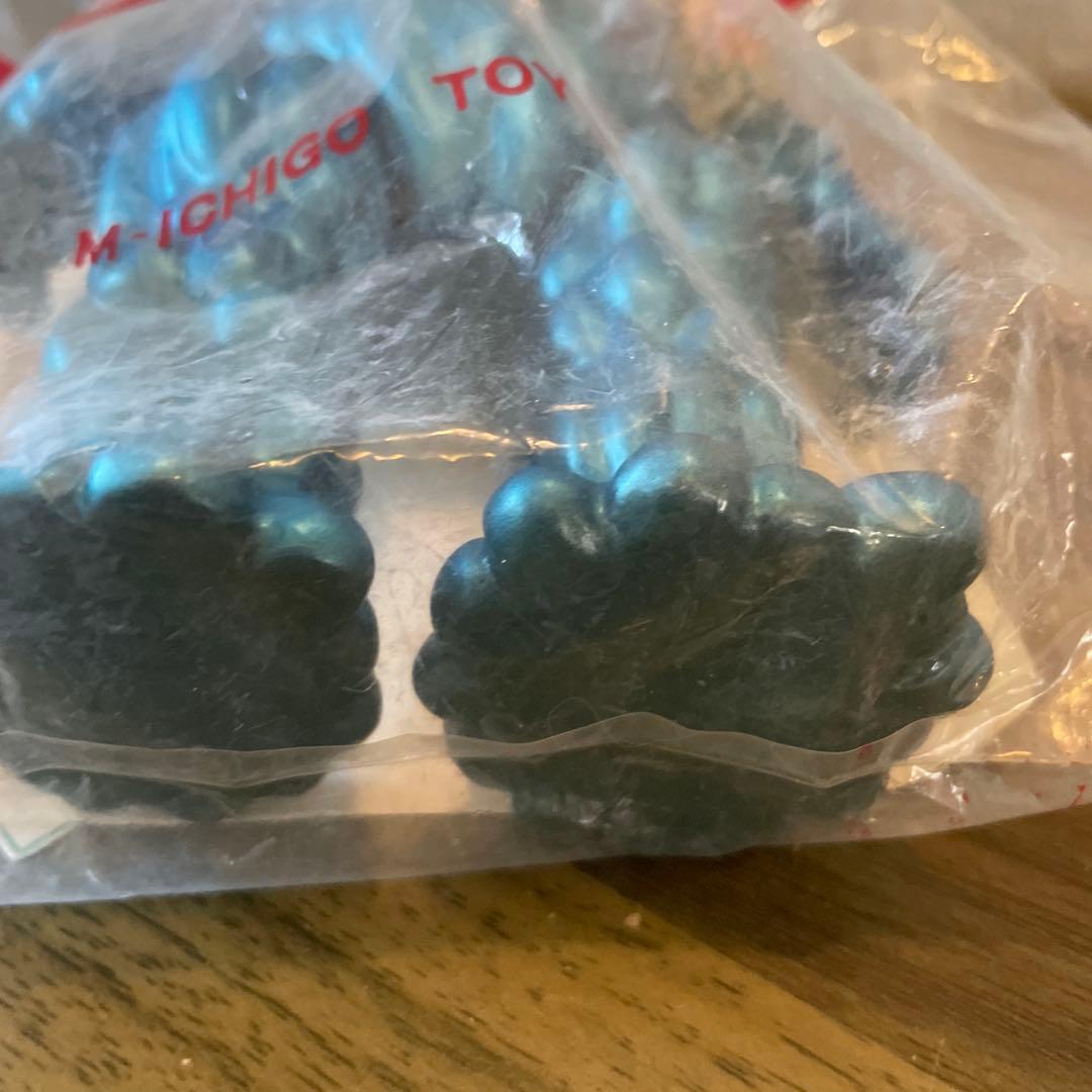 未開封未使用M1号　マタンゴソフビ　メタル系カラー