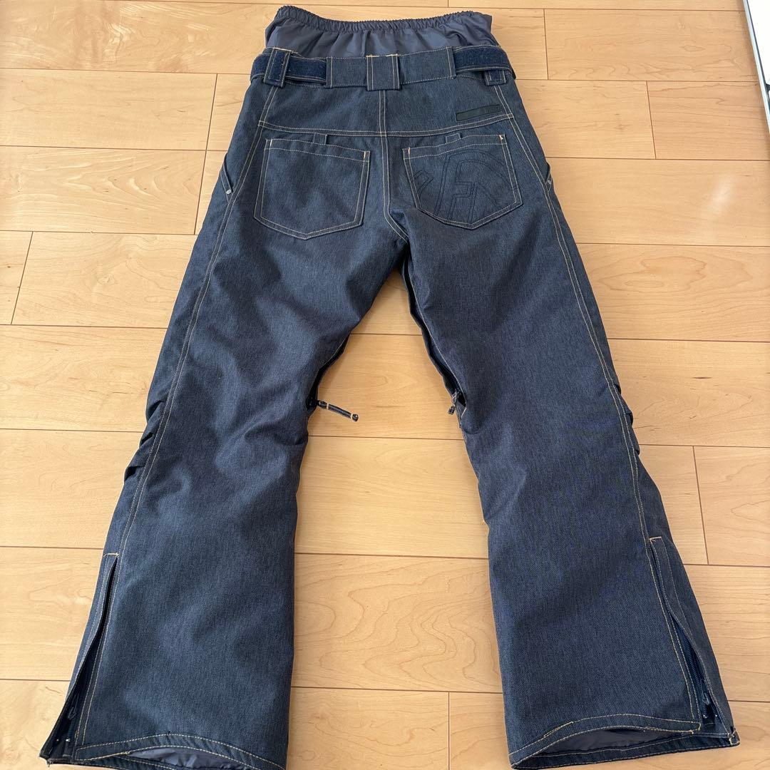 【美品】スノボ デニムパンツ　ユニセックスS