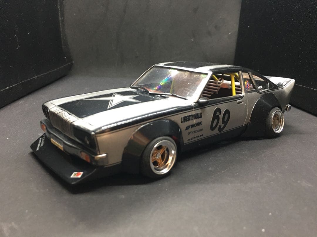 旧車プラモデル完成品コスモAPアオシマ