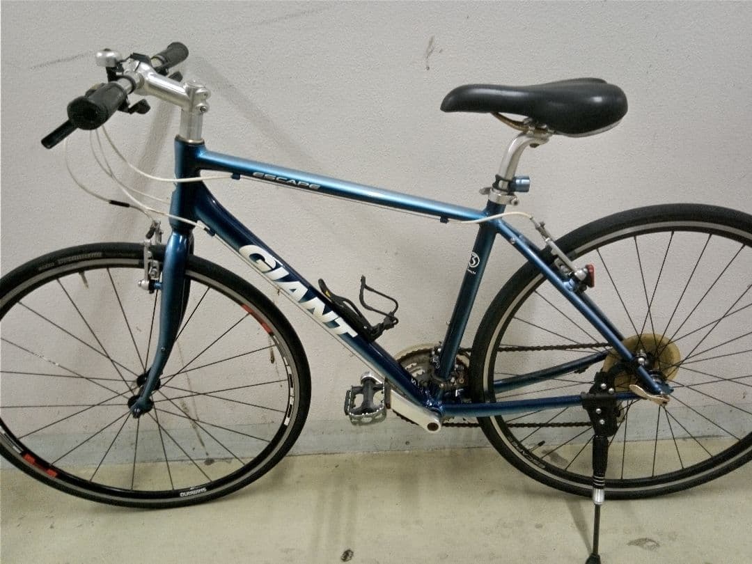 GIANT ESCAPE 24段変　700✕28C