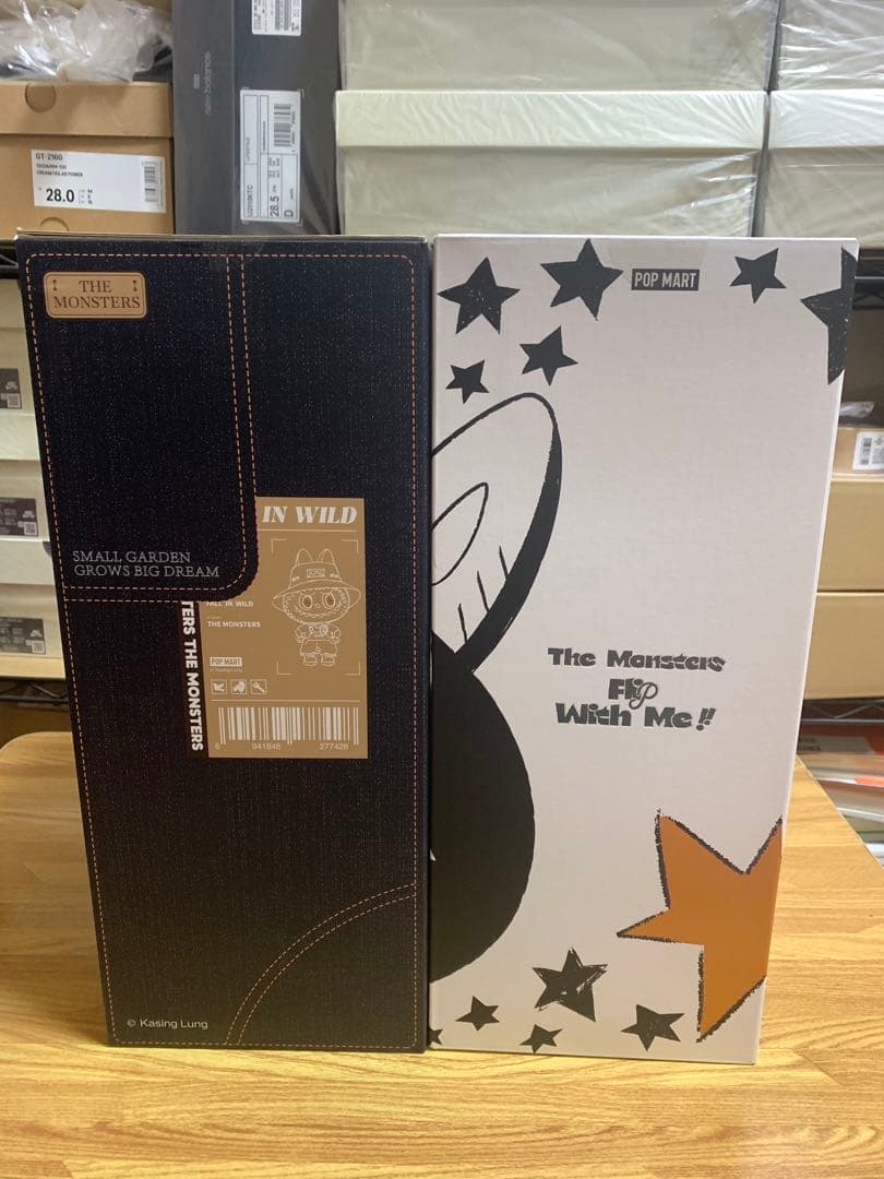 LABUBU FLIP WITH ME FALL IN WILD ぬいぐるみ2点