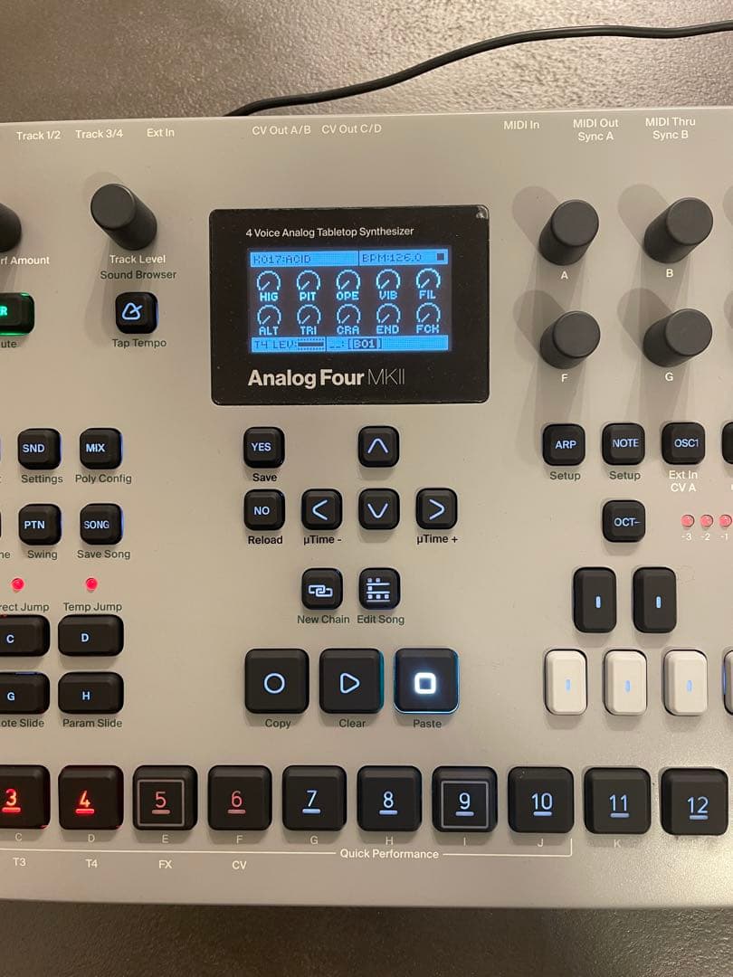 鍵盤楽器 Elektron Analog Four MK2