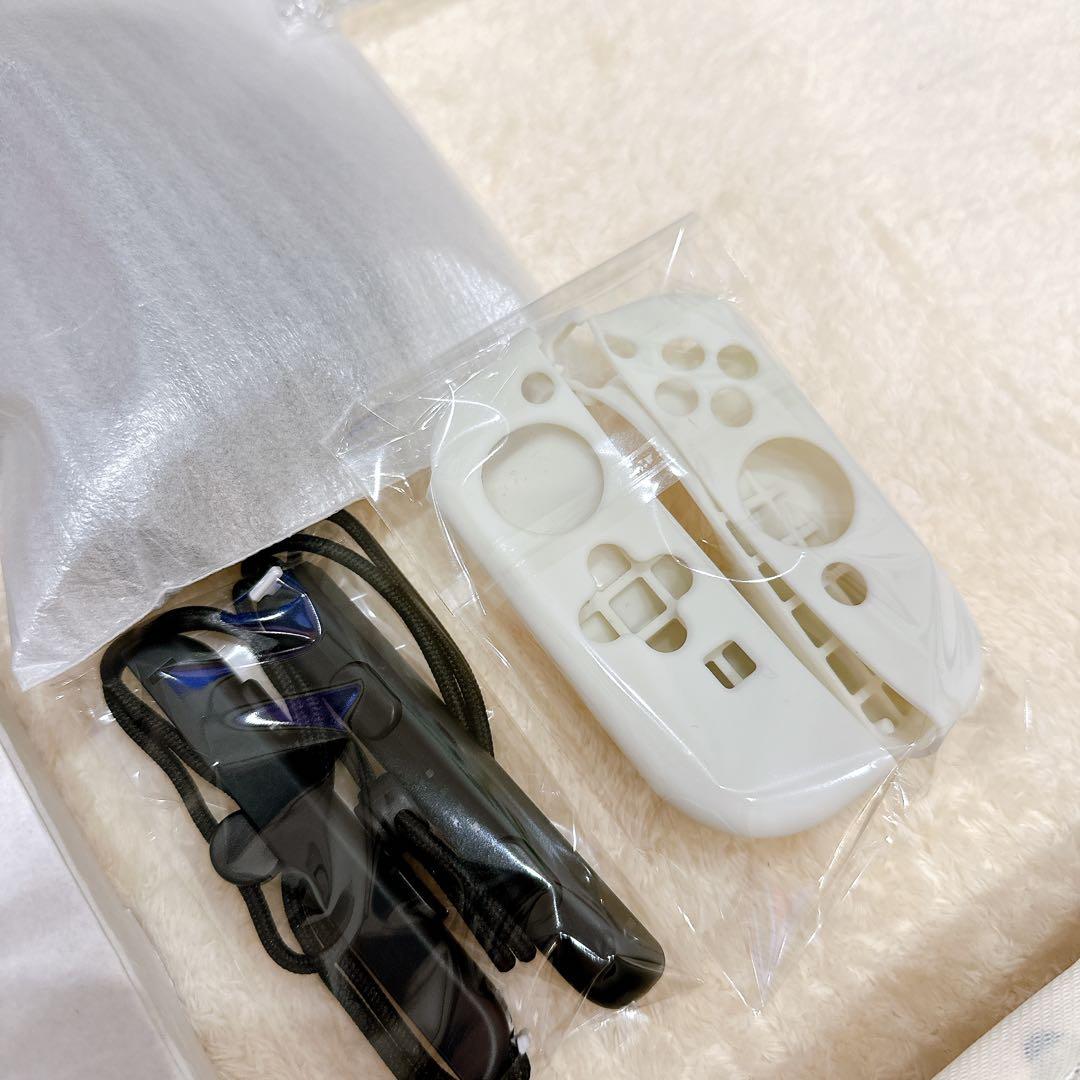 Nintendo Switch 未使用品　リモコンカバー付　本体　任天堂