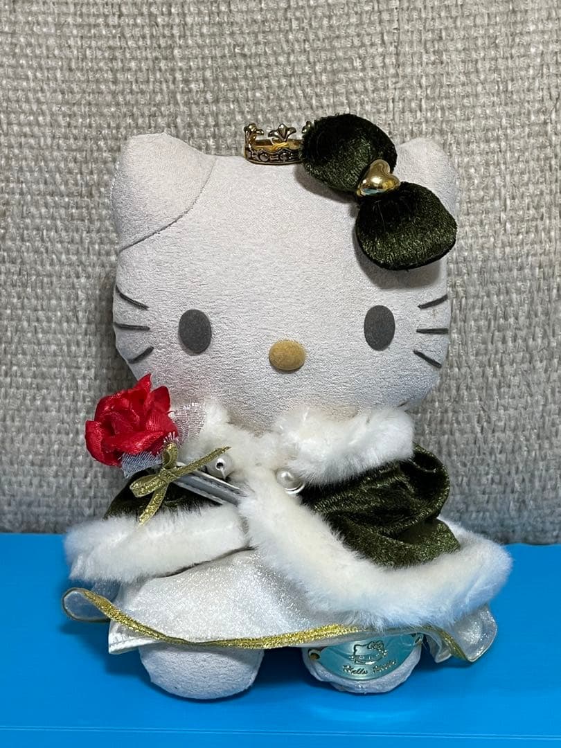 ハローキティぬいぐるみ ビンテージドールコレクション 赤青ゴールド緑　激レア品