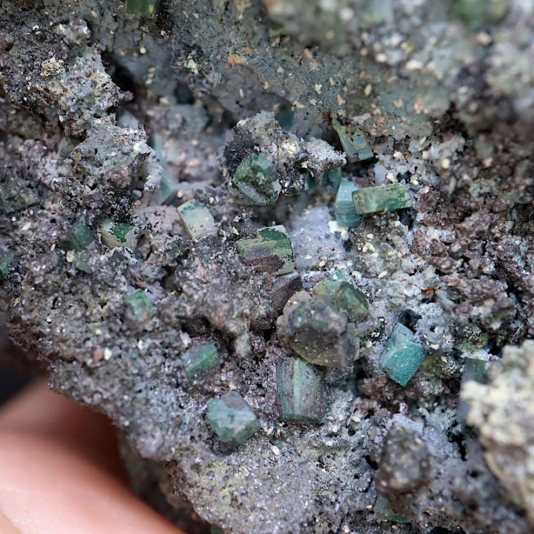 クリソコラ 仮晶ダイオプテーズ！ 珪孔雀石 284g CHS108 原石 天然石