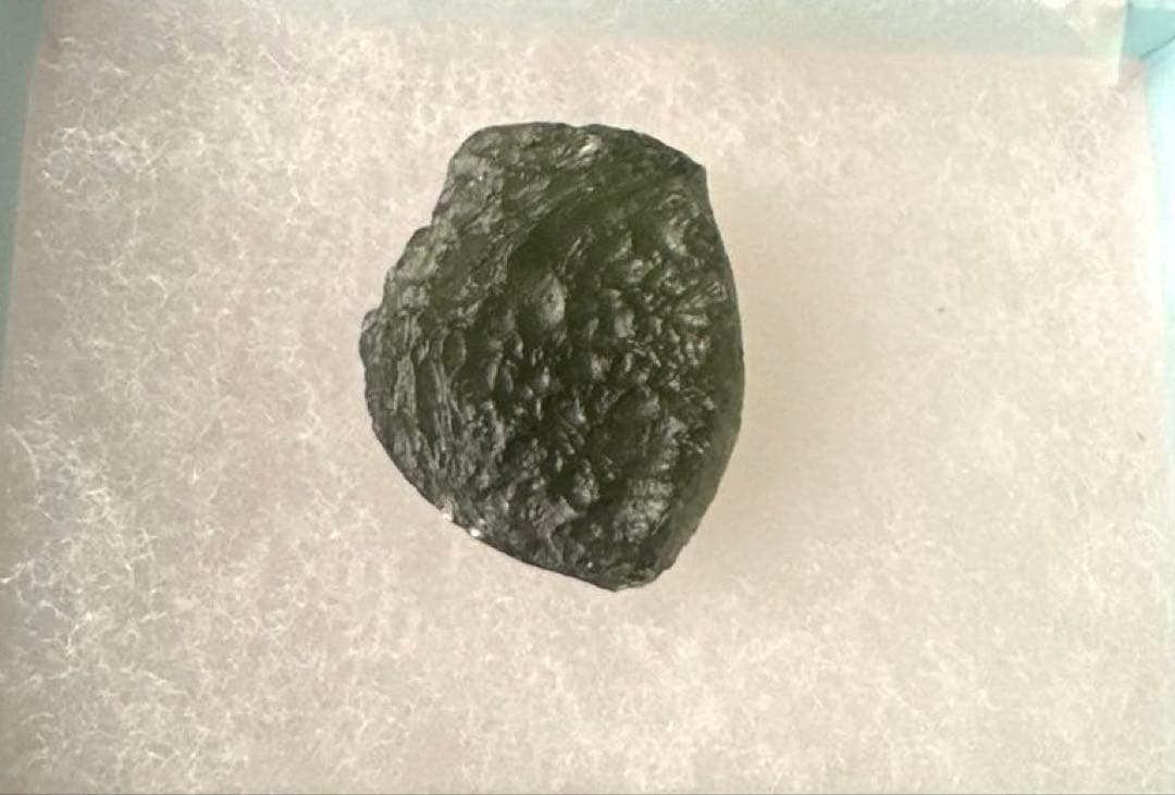 モルダバイト　原石　約11g