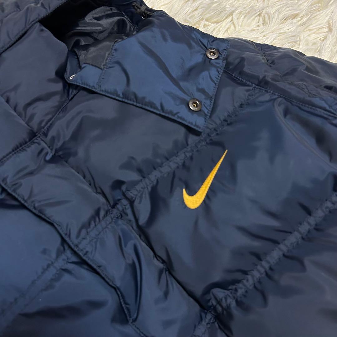 未使用級NIKE ナイキ ロングダウンコート ベンチコート S ネイビー　刺繍