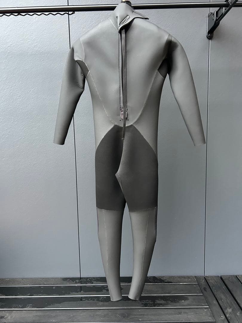 ウエットスーツ　セミドライ