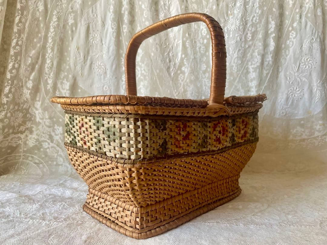 ローズパニエ大　バラペイント蓋付きバスケット　フランスアンティーク　かご　カゴ籠