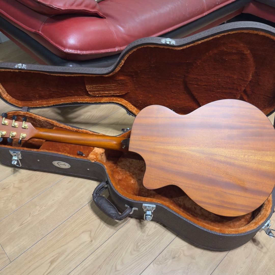 ふふエレアコ　Faith FV オール単板　純正ハードケース付 生産終了品