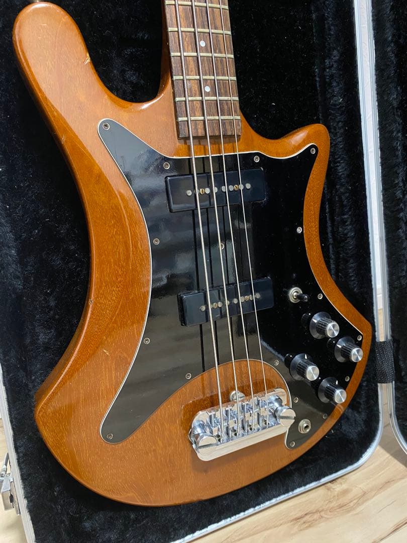 【希少・1978年製】Guild B-302 / ヴィンテージ・ベース美品