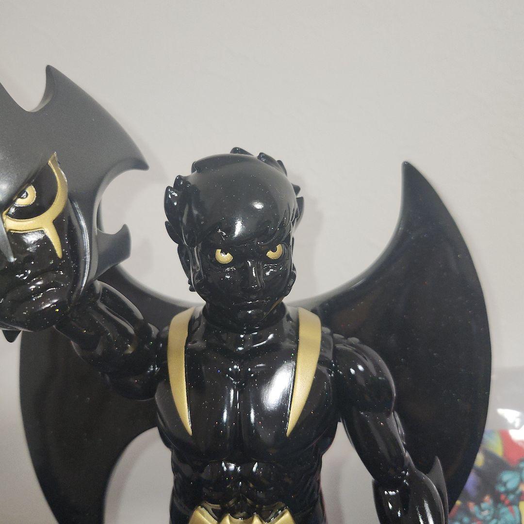 墓場の画廊　デビルマン　マスク　面取れ　ソフビ　ブラック細かな金ラメ入り