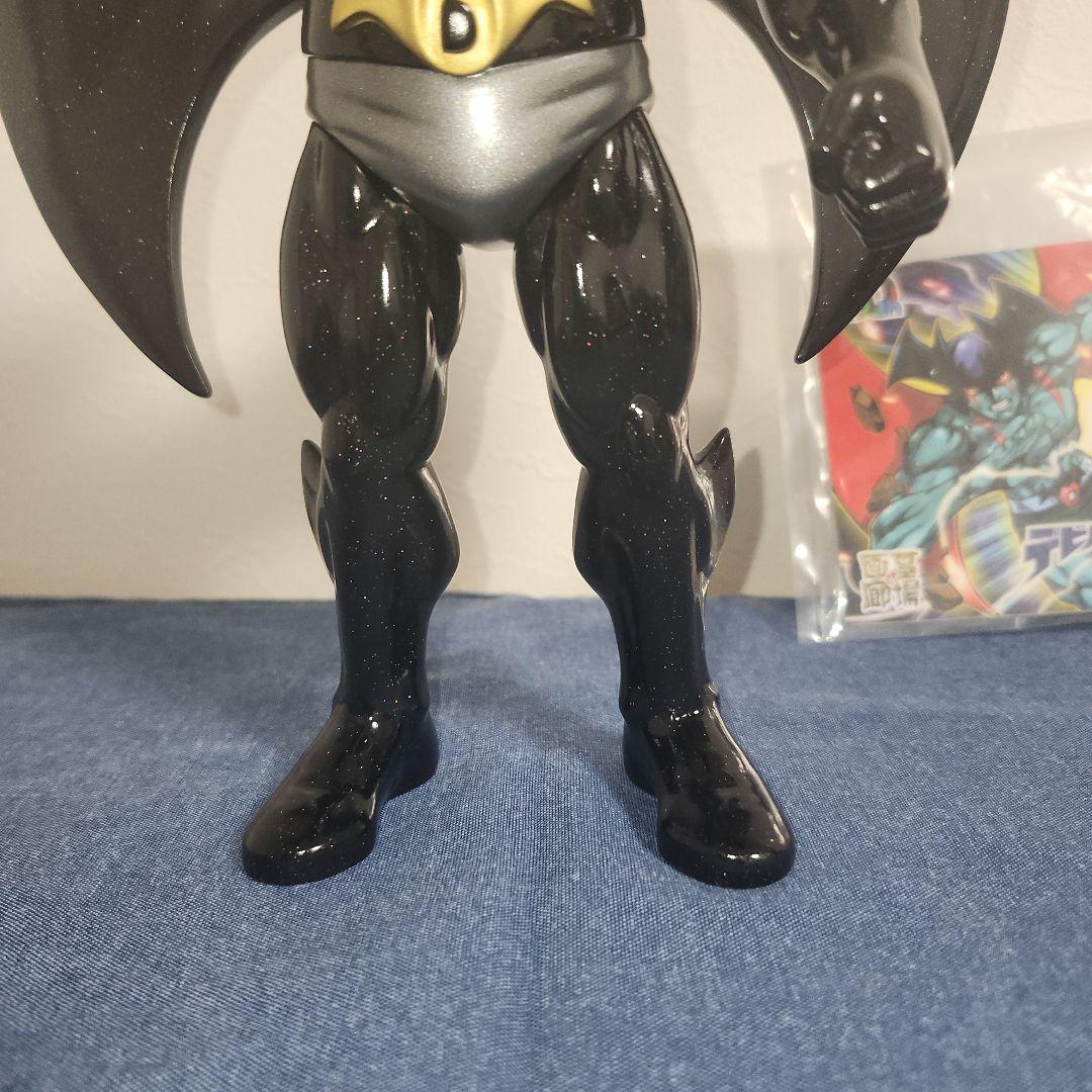 墓場の画廊　デビルマン　マスク　面取れ　ソフビ　ブラック細かな金ラメ入り