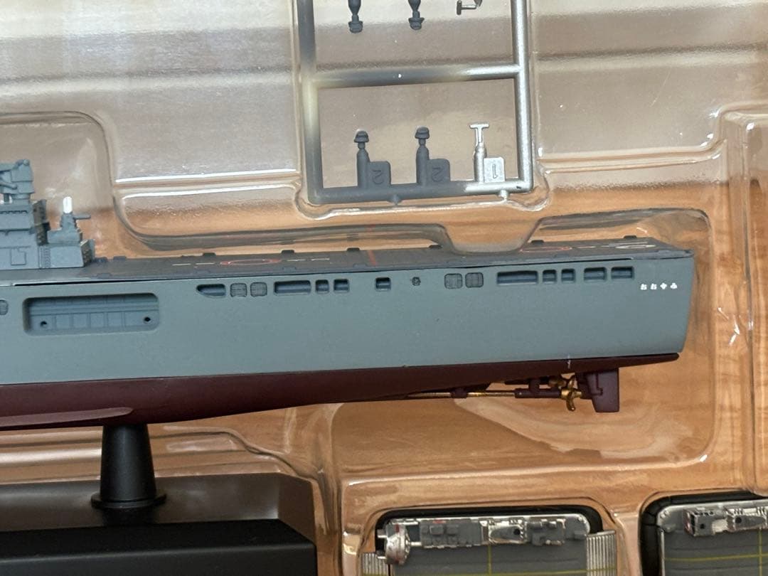 ピットロード 1/700 海上自衛隊 LST-4001 おおすみ 塗装済 訳あり