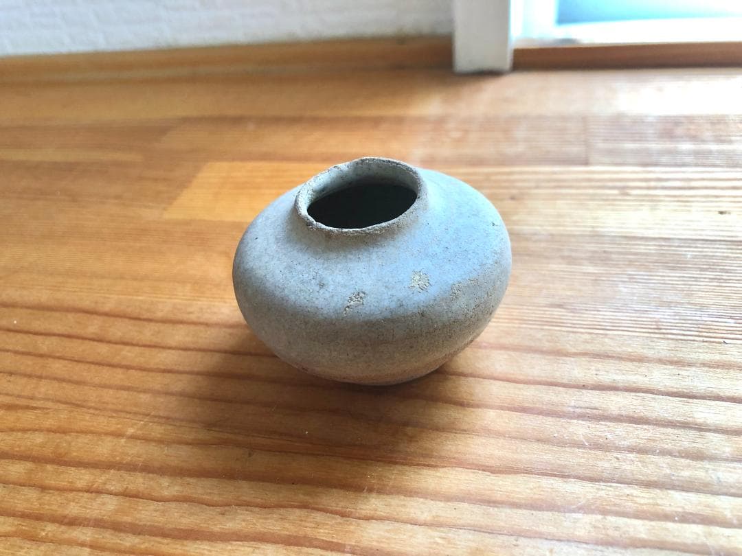 【タイ・骨董】宋胡録（スンコロク) 白灰 青磁 小壺（1301年~1600年