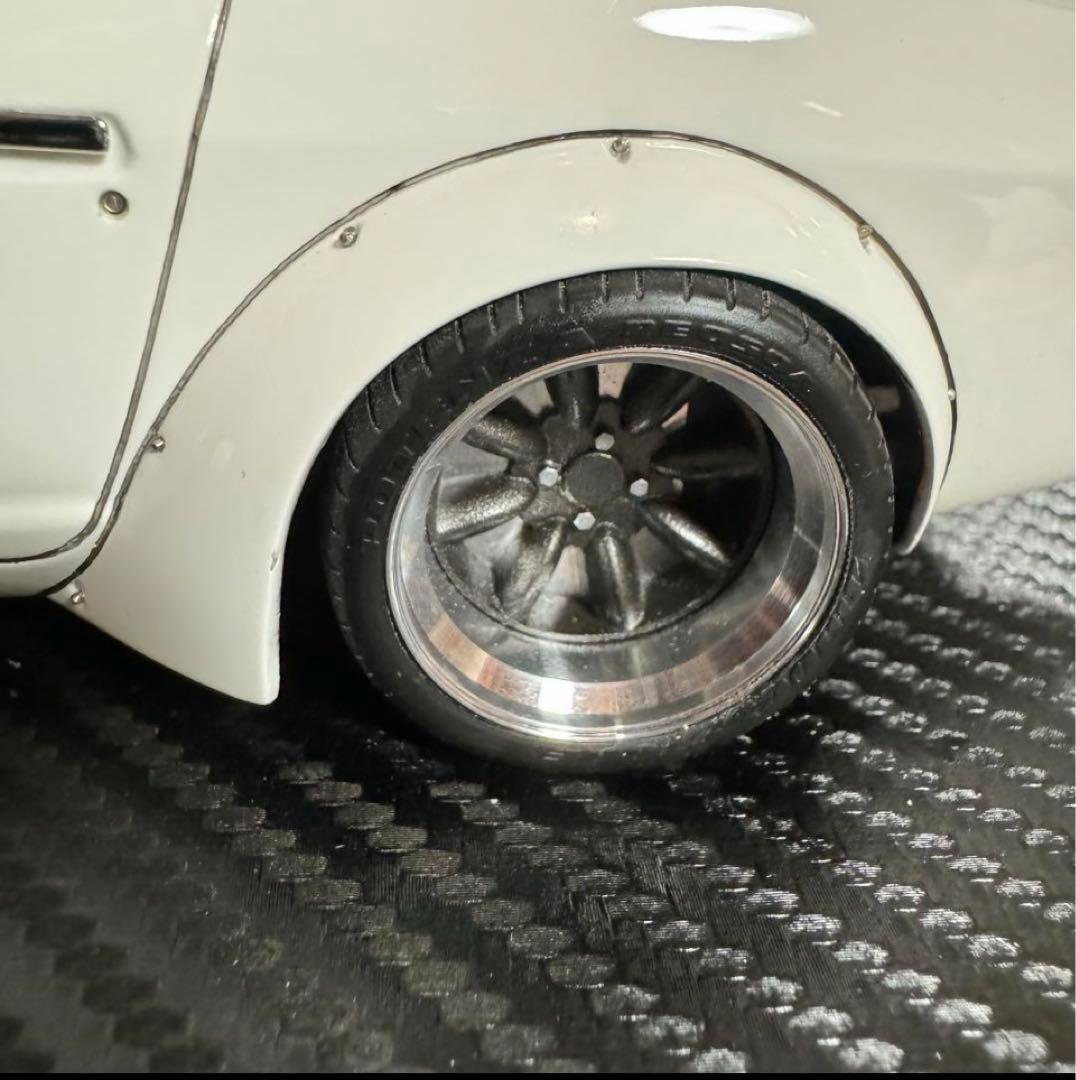 イグニッションモデル1/18LB−WORKSフェアレディZ (S30)カスタム品