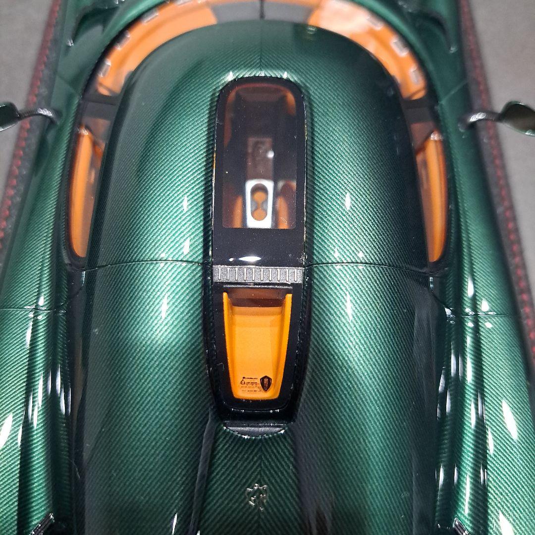 FrontiArt Koenigsegg Regera 1/18 ミニカー