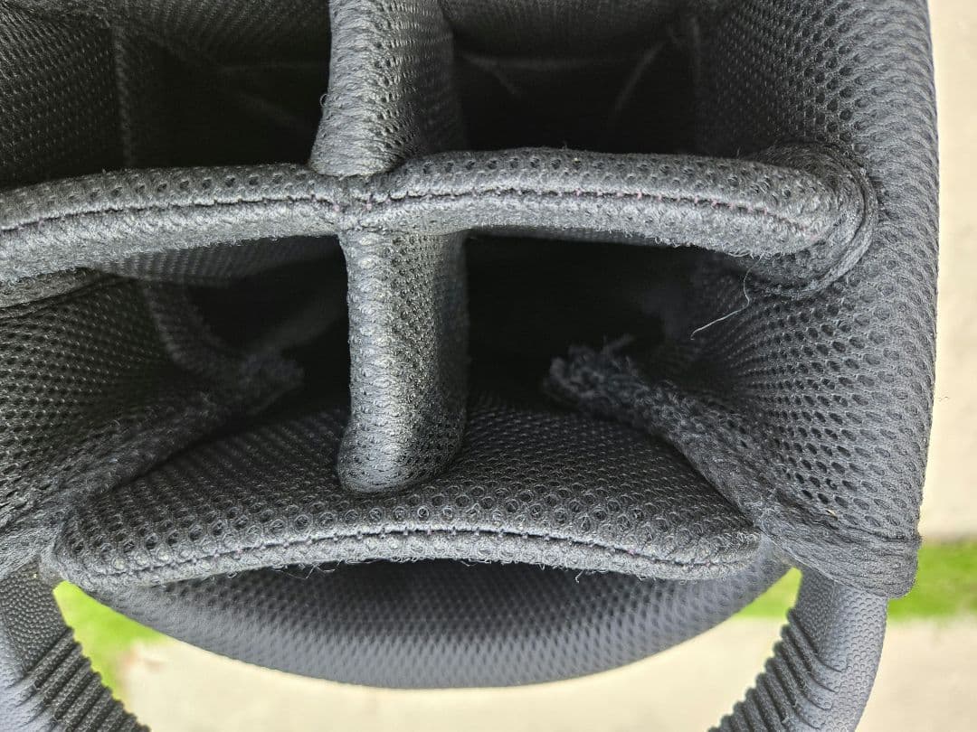 アルビチオARCHIVIOキャディバッグ ブラック/ターコイズ、フードカバーなし