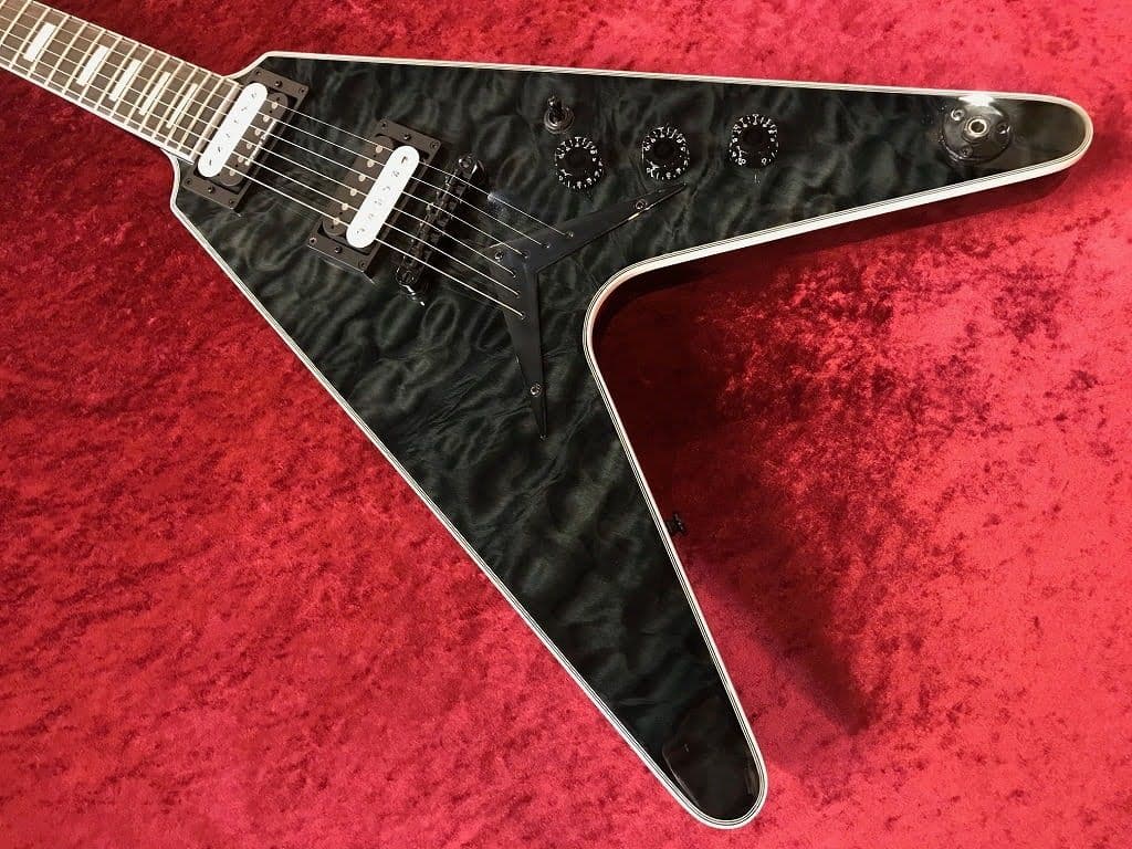 ギター DEAN V Select Quilt Top Trans Black
