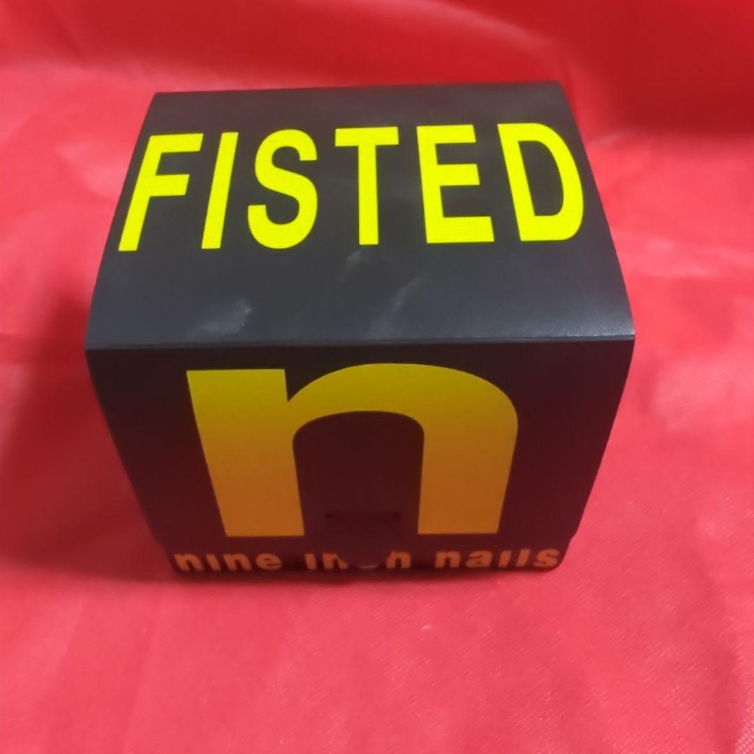 希少　FISTED NINE INCH NAILS / ナイン・インチ・ネイルズ