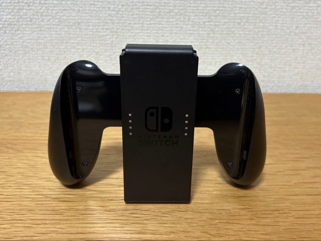 Nintendo Switch 本体【Joy-con無し】