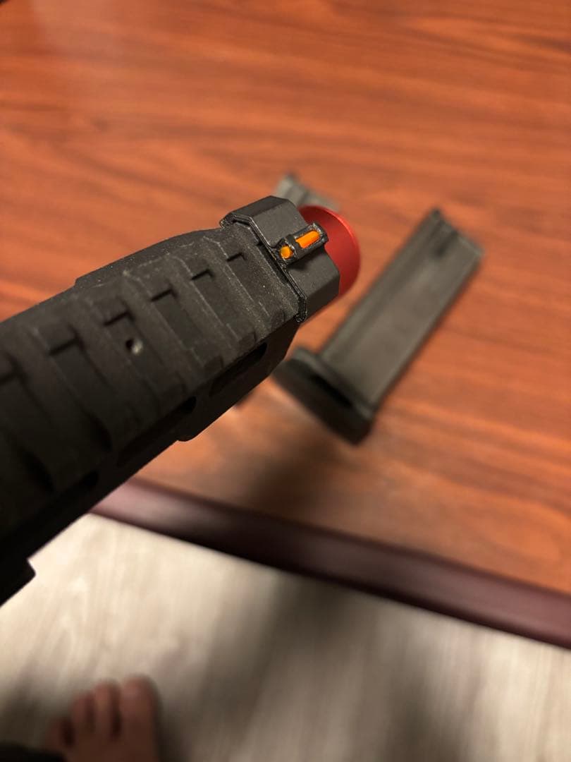 レア商品!!! 東京マルイ デザートイーグルGRIFFIN&デップーカスタム