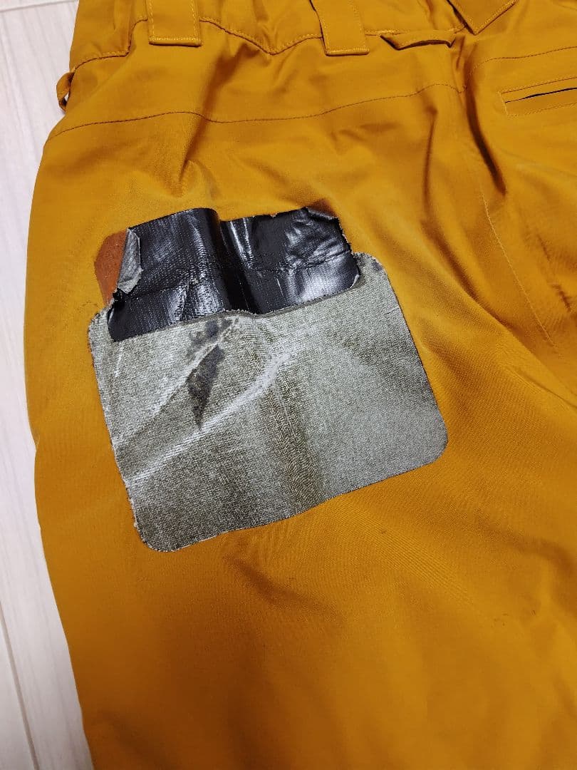 クイックシルバー　スノーパンツ　gore-tex
