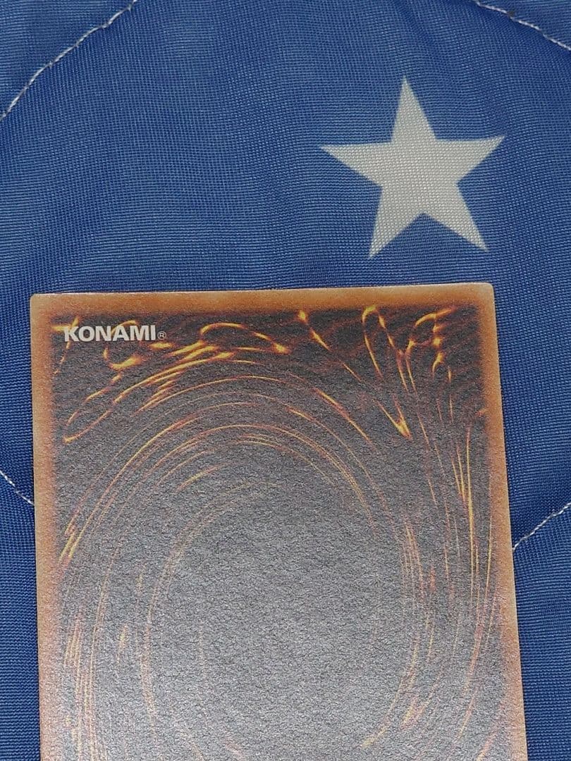 遊戯王　旧アジア版　1st ハネクリボーLV10 レリーフ